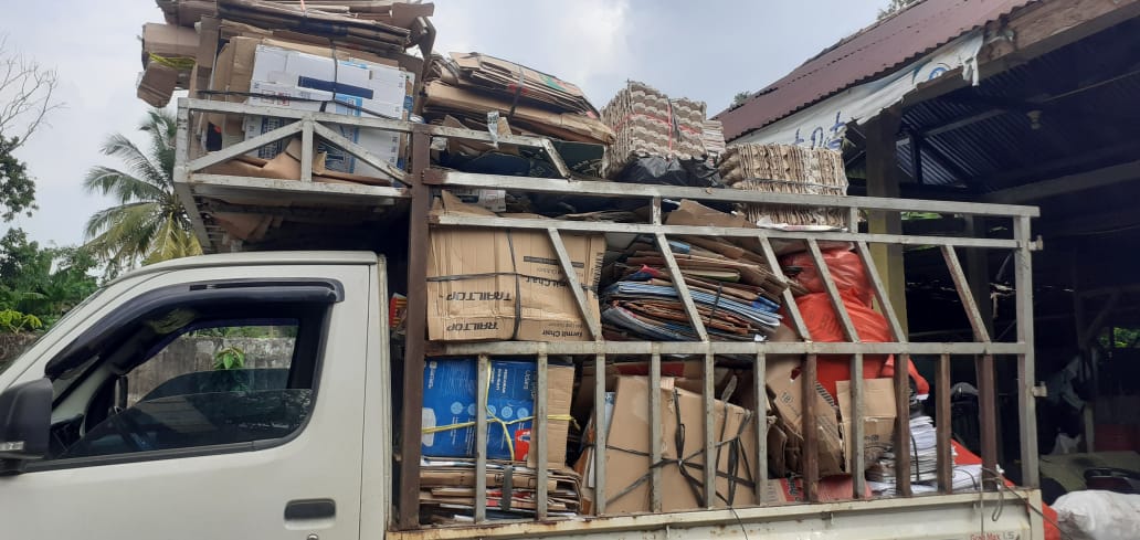 Bank Sampah Karya Mandiri Lakukan Penjualan Sampah ke Pengepul!